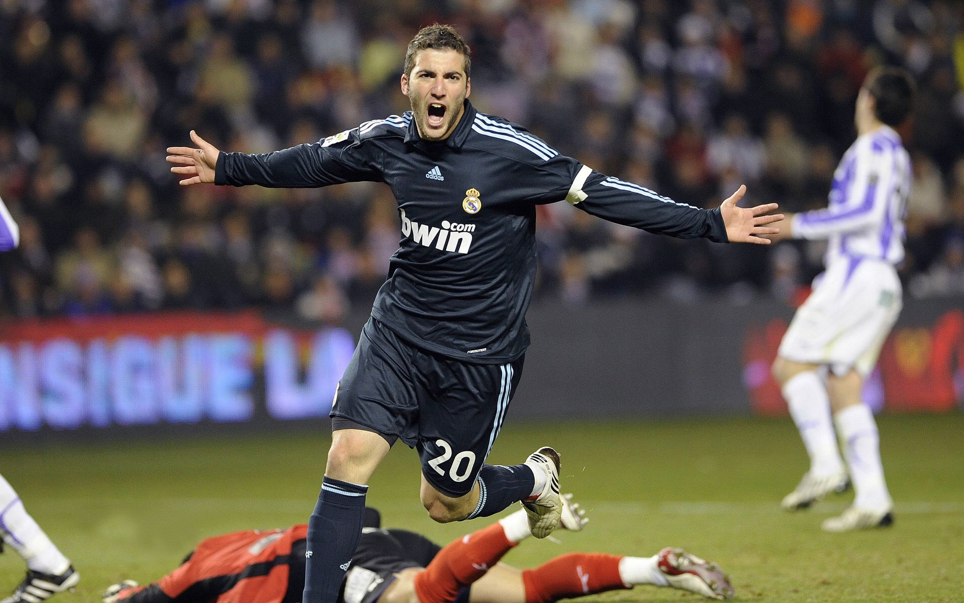 体育科技引领未来,智能装备与数据分析重塑竞技场