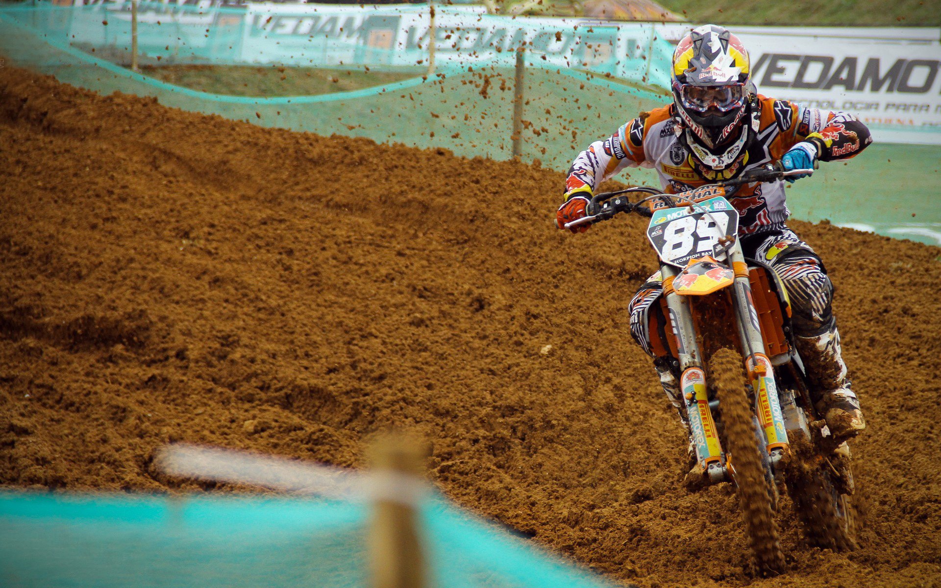 法国名将杜普兰蒂斯再破撑杆跳世界纪录 6.25米刷新人类极限