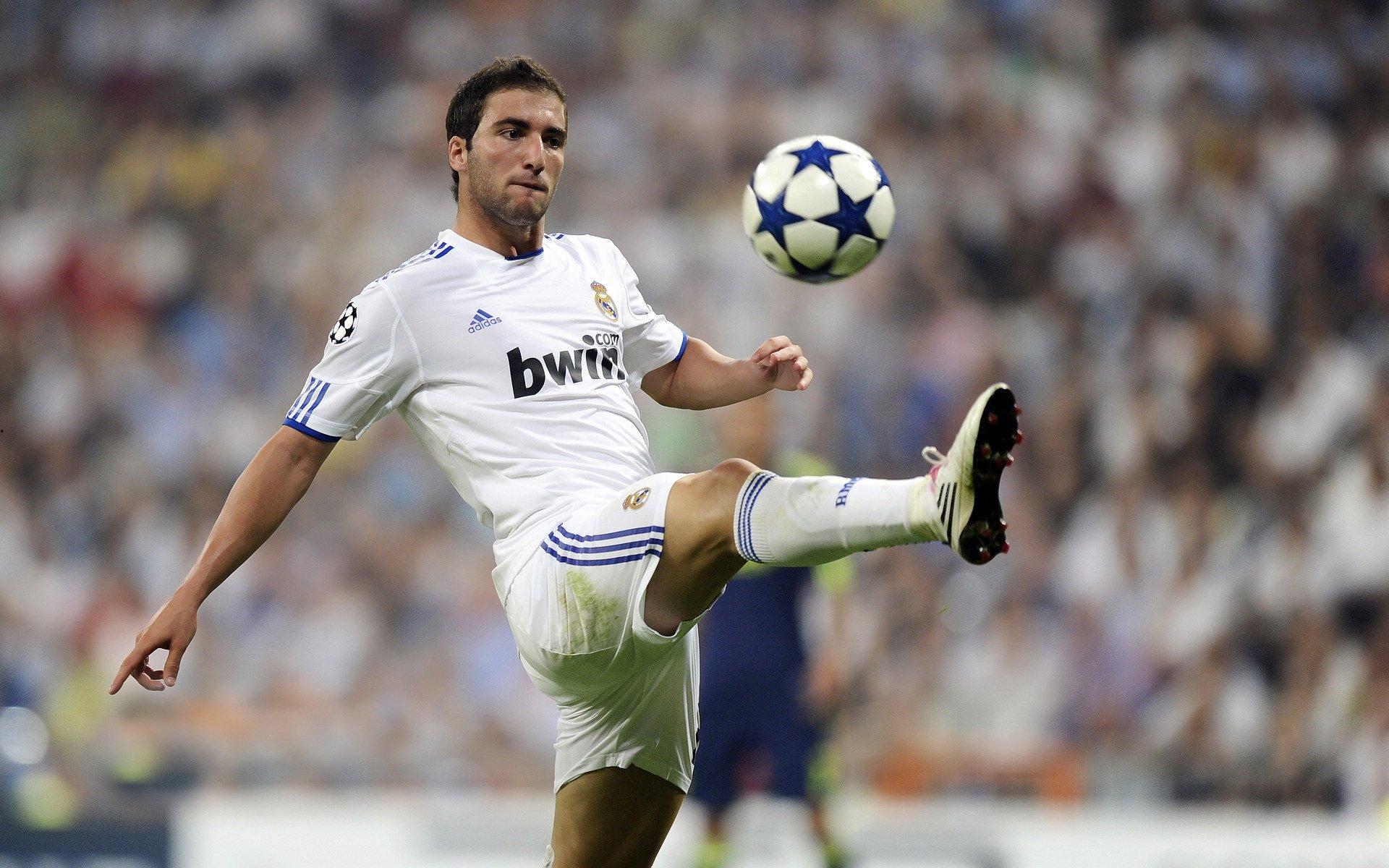 马卡报曝更衣室暗流,维尼修斯抢点风波或影响皇马锋线默契